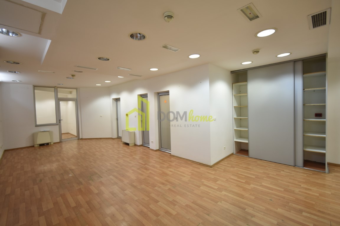 Poslovni prostor 150m², Momišići - Izdavanje